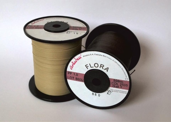 Швейні нитки Flora 1.0 500 м (2799)