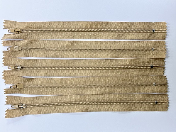 Замок не роздільний Т 3, 20 см, Zipper (бежевий 128). Фото 2