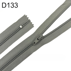 D133